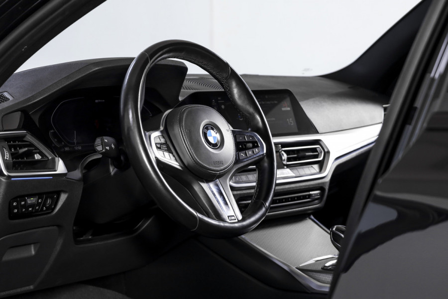 BMW 3 Serie Touring 330e 292 PK xDrive High Executive M-Sport - Automaat | Dig. Cockpit | Cruise | Stoelverw. | PDC | 360 Camera | NAV + App. Connect | ECC | Elek. Klep | DAB | LM 18" | 8487