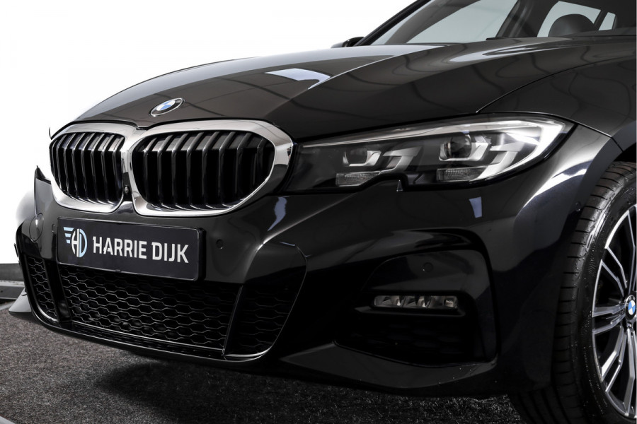 BMW 3 Serie Touring 330e 292 PK xDrive High Executive M-Sport - Automaat | Dig. Cockpit | Cruise | Stoelverw. | PDC | 360 Camera | NAV + App. Connect | ECC | Elek. Klep | DAB | LM 18" | 8487