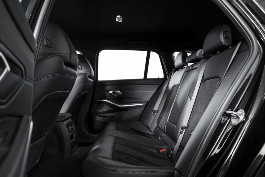 BMW 3 Serie Touring 330e 292 PK xDrive High Executive M-Sport - Automaat | Dig. Cockpit | Cruise | Stoelverw. | PDC | 360 Camera | NAV + App. Connect | ECC | Elek. Klep | DAB | LM 18" | 8487