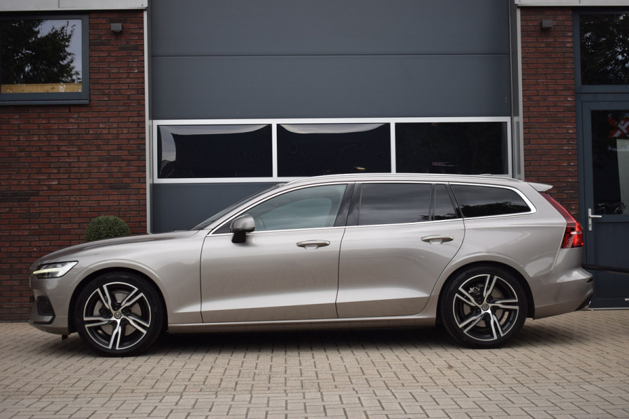 Volvo V60 2.0 T5 250pk Momentum | Trekhaak