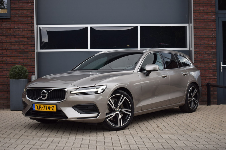 Volvo V60 2.0 T5 250pk Momentum | Trekhaak