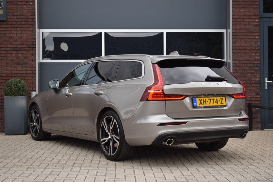 Volvo V60 2.0 T5 250pk Momentum | Trekhaak