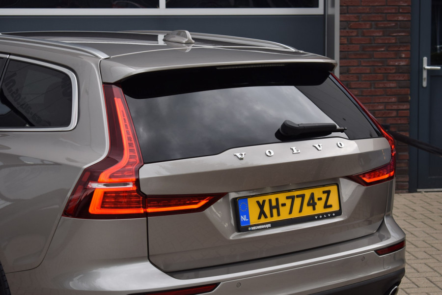 Volvo V60 2.0 T5 250pk Momentum | Trekhaak