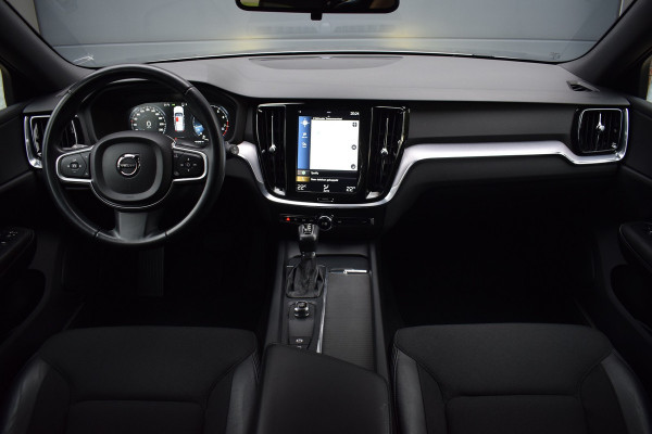 Volvo V60 2.0 T5 250pk Momentum | Trekhaak