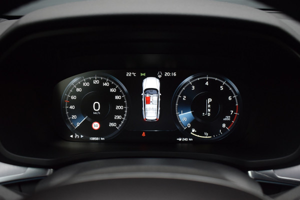 Volvo V60 2.0 T5 250pk Momentum | Trekhaak