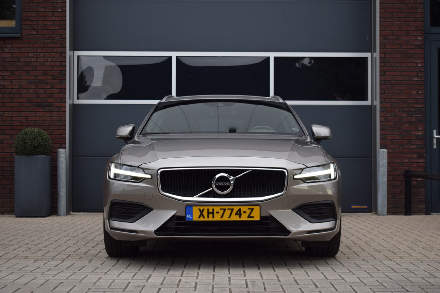 Volvo V60 2.0 T5 250pk Momentum | Trekhaak