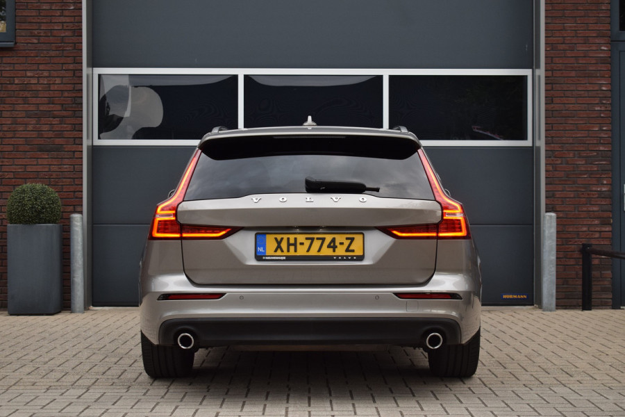 Volvo V60 2.0 T5 250pk Momentum | Trekhaak