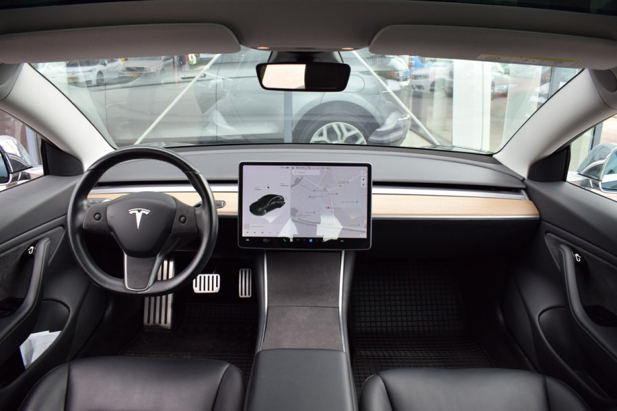 Tesla Model 3 Long Range AWD 75 kWh | Trekhaak | 19” LM | AutoPilot | Dual Motor