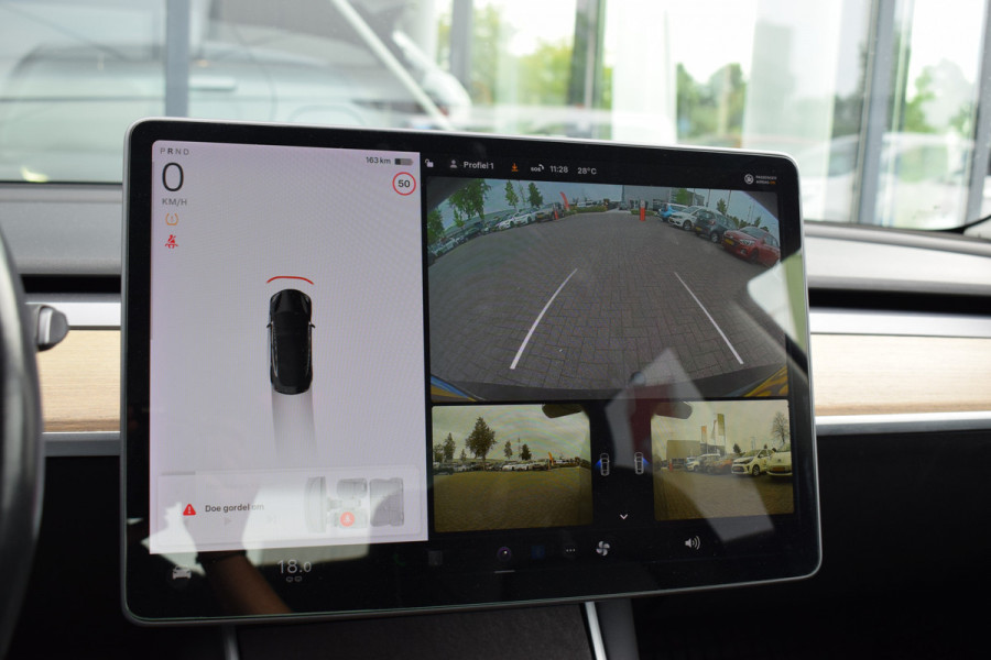 Tesla Model 3 Long Range AWD 75 kWh | Trekhaak | 19” LM | AutoPilot | Dual Motor