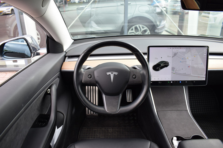 Tesla Model 3 Long Range AWD 75 kWh | Trekhaak | 19” LM | AutoPilot | Dual Motor