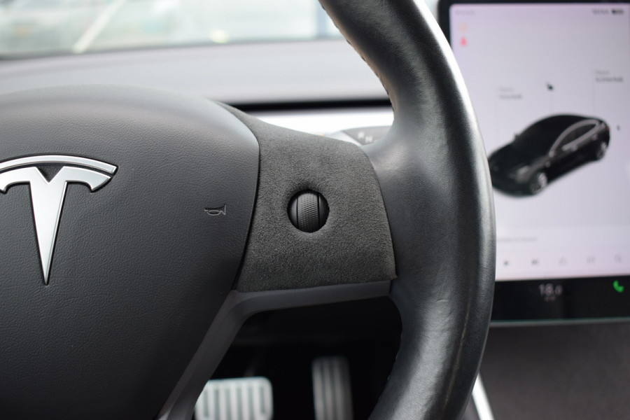 Tesla Model 3 Long Range AWD 75 kWh | Trekhaak | 19” LM | AutoPilot | Dual Motor