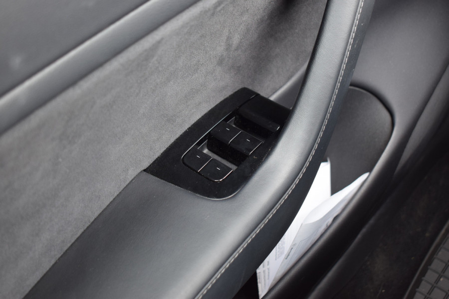 Tesla Model 3 Long Range AWD 75 kWh | Trekhaak | 19” LM | AutoPilot | Dual Motor