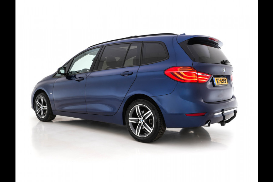 BMW 2 Serie Gran Tourer 218D High Executive Luxury-Line 7-Pers Aut. *PANO | NAVI-FULLMAP | LUXURY-LEATHER | FULL-LED | ECC | KEYLESS | HEATED-COMFORTSEATS | SHIFT-PADDLES | AMBIENT-LIGHT | CAMERA | HEAD UP | PDC | TOWBAR | 17"ALU*
