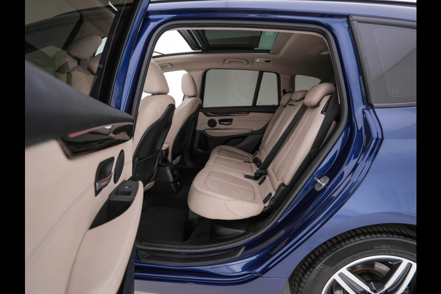 BMW 2 Serie Gran Tourer 218D High Executive Luxury-Line 7-Pers Aut. *PANO | NAVI-FULLMAP | LUXURY-LEATHER | FULL-LED | ECC | KEYLESS | HEATED-COMFORTSEATS | SHIFT-PADDLES | AMBIENT-LIGHT | CAMERA | HEAD UP | PDC | TOWBAR | 17"ALU*