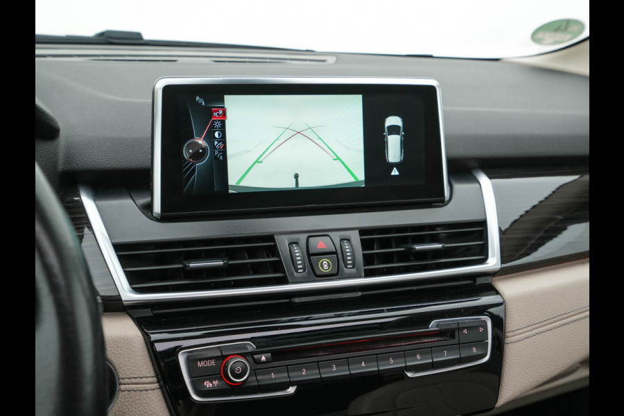 BMW 2 Serie Gran Tourer 218D High Executive Luxury-Line 7-Pers Aut. *PANO | NAVI-FULLMAP | LUXURY-LEATHER | FULL-LED | ECC | KEYLESS | HEATED-COMFORTSEATS | SHIFT-PADDLES | AMBIENT-LIGHT | CAMERA | HEAD UP | PDC | TOWBAR | 17"ALU*