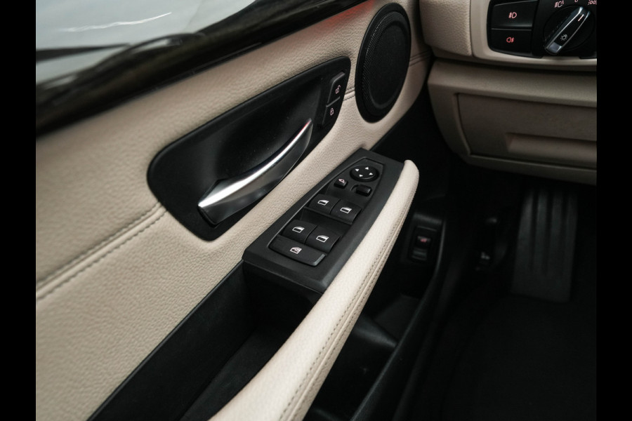 BMW 2 Serie Gran Tourer 218D High Executive Luxury-Line 7-Pers Aut. *PANO | NAVI-FULLMAP | LUXURY-LEATHER | FULL-LED | ECC | KEYLESS | HEATED-COMFORTSEATS | SHIFT-PADDLES | AMBIENT-LIGHT | CAMERA | HEAD UP | PDC | TOWBAR | 17"ALU*