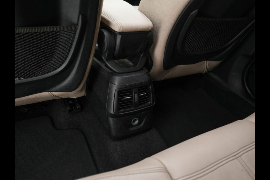 BMW 2 Serie Gran Tourer 218D High Executive Luxury-Line 7-Pers Aut. *PANO | NAVI-FULLMAP | LUXURY-LEATHER | FULL-LED | ECC | KEYLESS | HEATED-COMFORTSEATS | SHIFT-PADDLES | AMBIENT-LIGHT | CAMERA | HEAD UP | PDC | TOWBAR | 17"ALU*