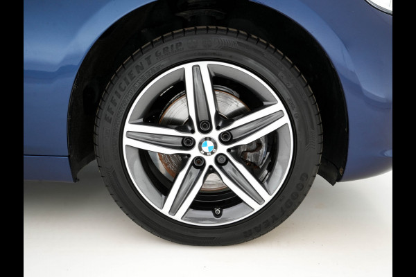 BMW 2 Serie Gran Tourer 218D High Executive Luxury-Line 7-Pers Aut. *PANO | NAVI-FULLMAP | LUXURY-LEATHER | FULL-LED | ECC | KEYLESS | HEATED-COMFORTSEATS | SHIFT-PADDLES | AMBIENT-LIGHT | CAMERA | HEAD UP | PDC | TOWBAR | 17"ALU*