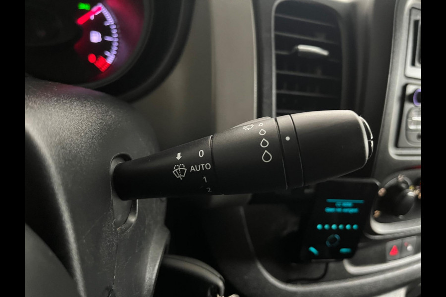 Renault Trafic Servicewagen 1.6 dCi euro6 T27 L1H1 Comfort Bott inrichting Victron v230 Standkachel Trekhaak RIJKLAARPRIJS!