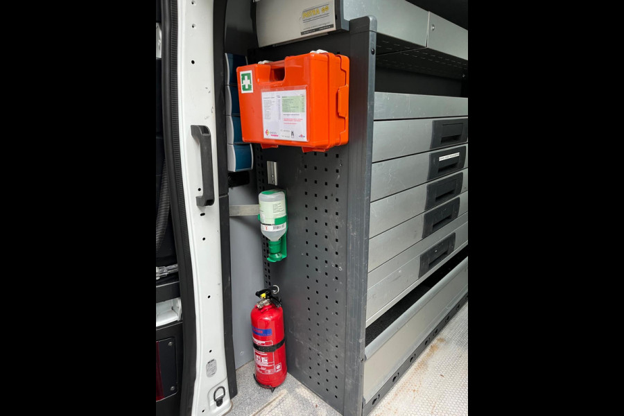 Renault Trafic Servicewagen 1.6 dCi euro6 T27 L1H1 Comfort Bott inrichting Victron v230 Standkachel Trekhaak RIJKLAARPRIJS!