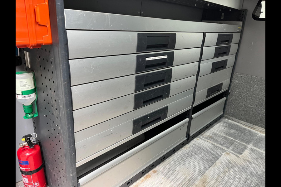 Renault Trafic Servicewagen 1.6 dCi euro6 T27 L1H1 Comfort Bott inrichting Victron v230 Standkachel Trekhaak RIJKLAARPRIJS!