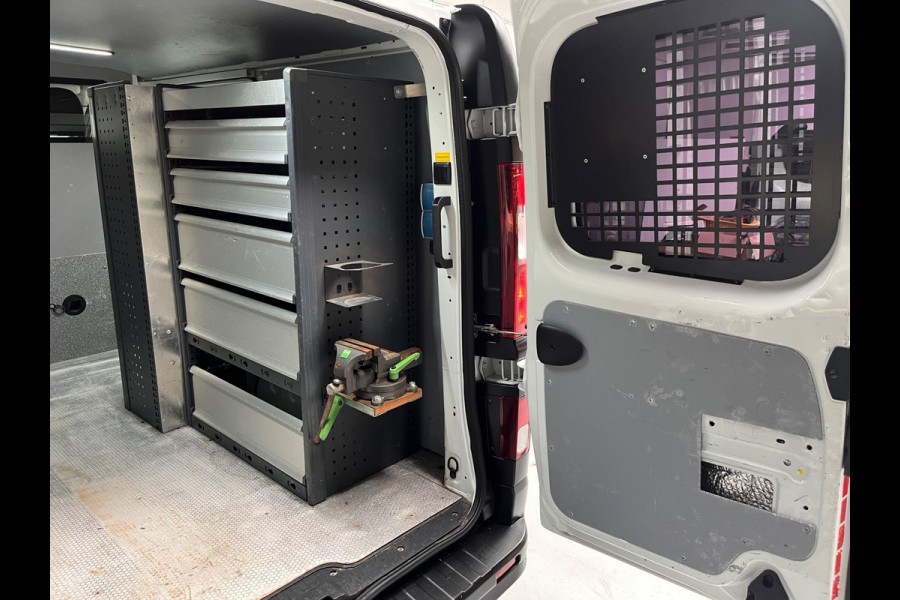 Renault Trafic Servicewagen 1.6 dCi euro6 T27 L1H1 Comfort Bott inrichting Victron v230 Standkachel Trekhaak RIJKLAARPRIJS!