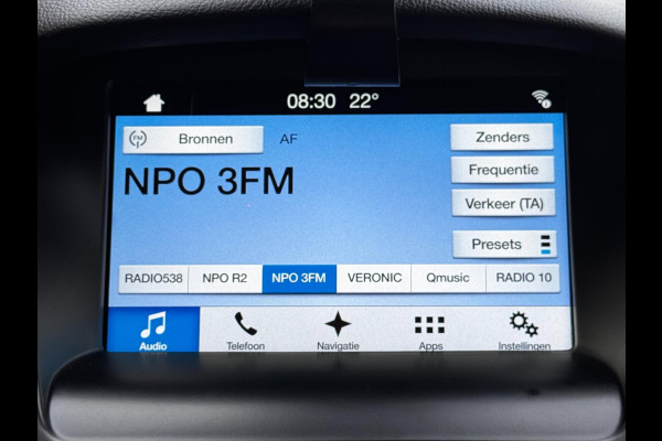 Ford FOCUS Wagon 1.0 Titanium / 125 PK / Trekhaak / Navigatie / Climate Control / Stoel + Stuurverwarming / Park Pilot