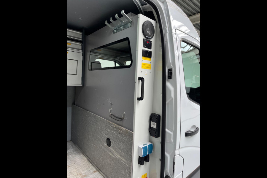 Renault Master Servicewagen T35 2.3 dCi 145pk euro6 L2H2 BOTT Inrichting, Victron omvormer, Standkachel, Trekhaak, RIJKLAARPRIJS!