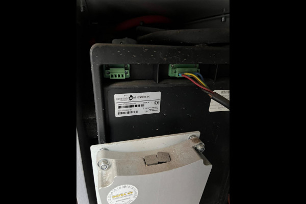 Renault Master Servicewagen T35 2.3 dCi 145pk euro6 L2H2 BOTT Inrichting, Victron omvormer, Standkachel, Trekhaak, RIJKLAARPRIJS!