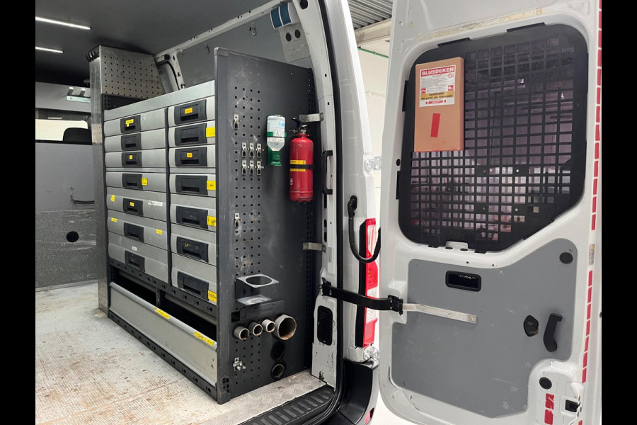 Renault Master Servicewagen T35 2.3 dCi 145pk euro6 L2H2 BOTT Inrichting, Victron omvormer, Standkachel, Trekhaak, RIJKLAARPRIJS!