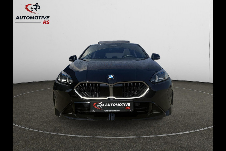 BMW 1-serie 120 | M-Sport Pro | Aero Pakket | Harman/Kardon | Head-Up Display | Pano| Trekhaak | Shadow Line | Cruise Control