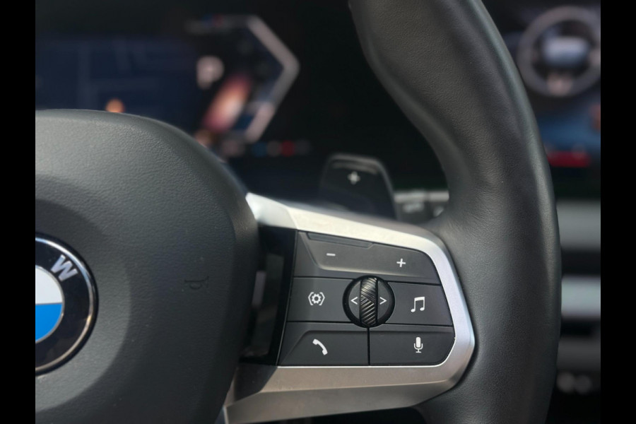 BMW 1-serie 120 | M-Sport Pro | Aero Pakket | Harman/Kardon | Head-Up Display | Pano| Trekhaak | Shadow Line | Cruise Control