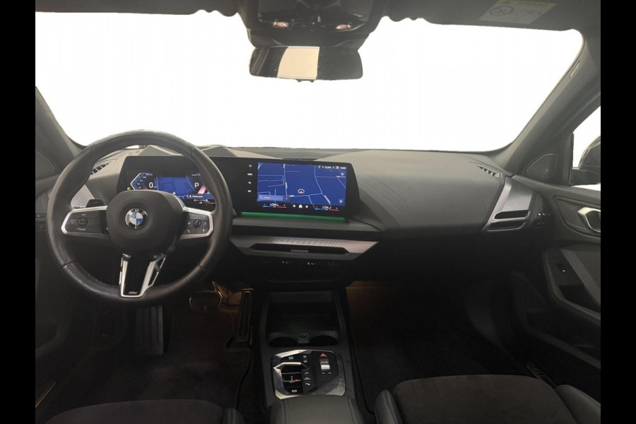 BMW 1-serie 120 | M-Sport Pro | Aero Pakket | Harman/Kardon | Head-Up Display | Pano| Trekhaak | Shadow Line | Cruise Control