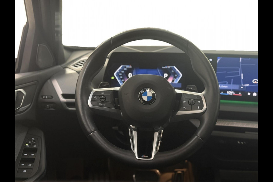BMW 1-serie 120 | M-Sport Pro | Aero Pakket | Harman/Kardon | Head-Up Display | Pano| Trekhaak | Shadow Line | Cruise Control