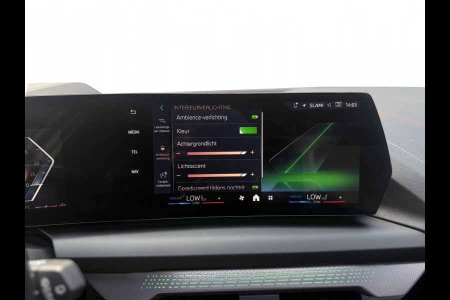 BMW 1-serie 120 | M-Sport Pro | Aero Pakket | Harman/Kardon | Head-Up Display | Pano| Trekhaak | Shadow Line | Cruise Control