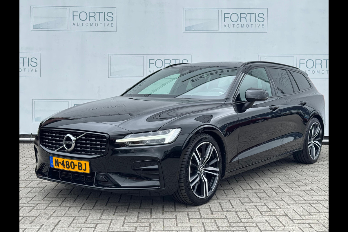 Volvo V60 2.0 B3 R-Design NL AUTO | CAMERA | PANO | Volvo V60 2.0 B3 R-Design NL AUTO | CAMERA | PANO |