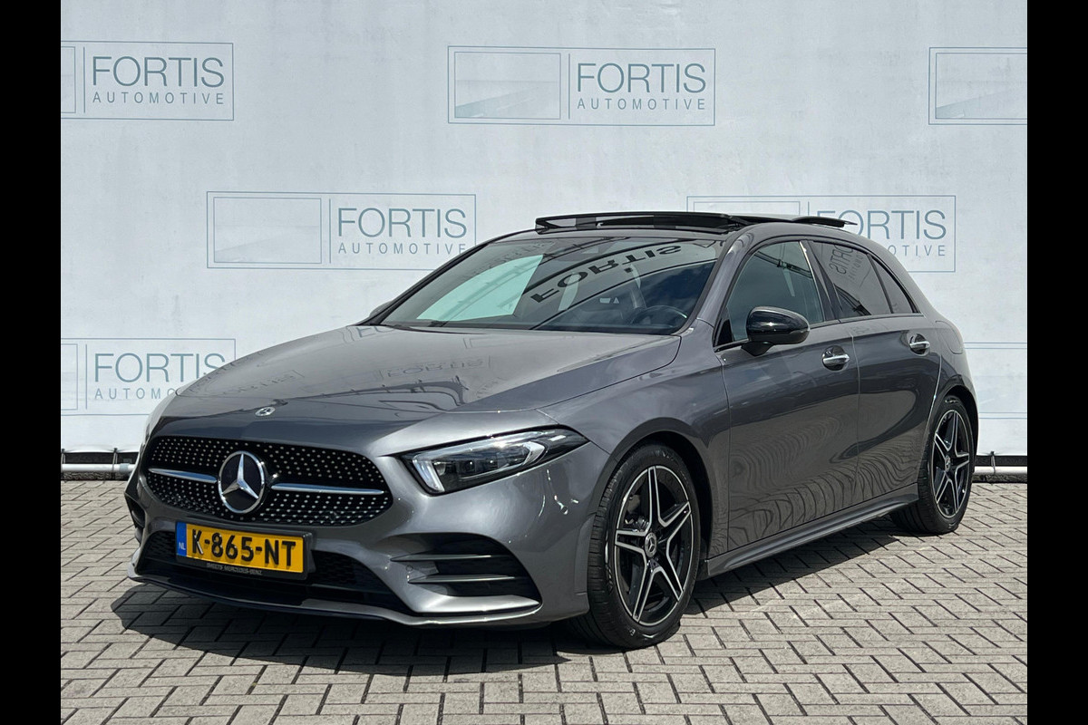 Mercedes-Benz A-Klasse 180 Business Solution AMG NL AUTO | PANO | STOELVERW | CAMERA | SFEERVERL | MEMORY Mercedes-Benz A-Klasse 180 Business Solution AMG NL AUTO | PANO | STOELVERW | CAMERA | SFEERVERL | MEMORY