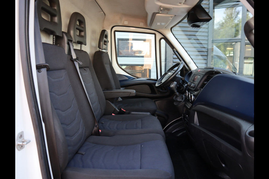 Iveco Daily 35S18 3.0 Euro 6 Hi-Matic Automaat - L3H2 - Trekhaak - Airco