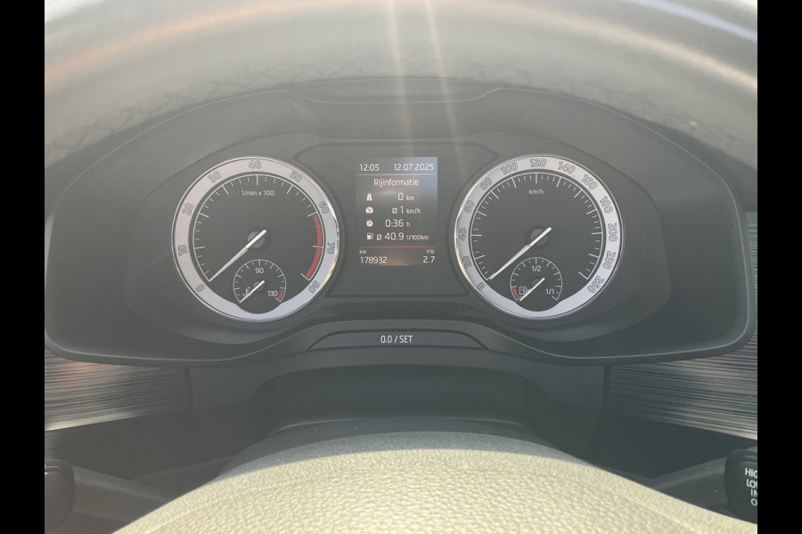 Škoda Kodiaq 7-Pers 1.5 TSI Limited Business 7-Pers Pano Automaat Canton Alcantara Vol opties!