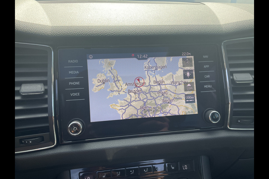 Škoda Kodiaq 7-Pers 1.5 TSI Limited Business 7-Pers Pano Automaat Canton Alcantara Vol opties!