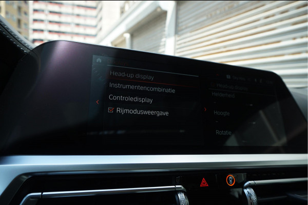 BMW 4 Serie Coupé 440i xDrive High Executive | M-SPORT | SAN REMO GRUN | Panoramadak | Harman Kardon | Head Up Display | Adaptieve demping | APPLE CarPlay | 360 graden Camera