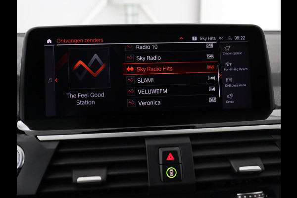 BMW X3 xDrive30i High Executive | Adaptive cruise | Head-Up | Leder | Carplay | Trekhaak | Camera | Stoelverwarming | Live Cockpit | 20'' lichtmetalen velgen | Keyless | Sportstoelen | Full LED | Navigatie