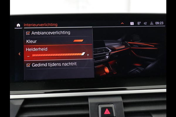 BMW X3 xDrive30i High Executive | Adaptive cruise | Head-Up | Leder | Carplay | Trekhaak | Camera | Stoelverwarming | Live Cockpit | 20'' lichtmetalen velgen | Keyless | Sportstoelen | Full LED | Navigatie