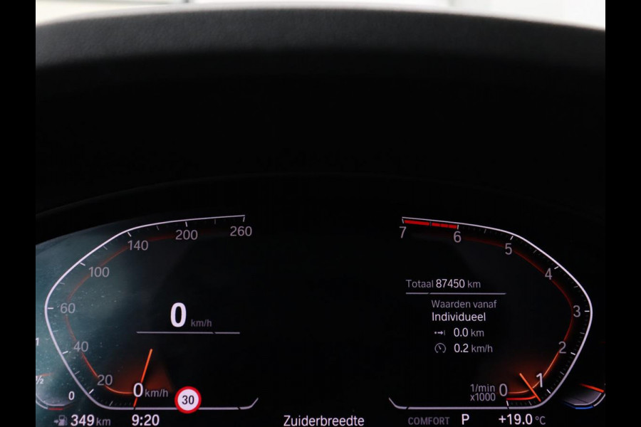 BMW X3 xDrive30i High Executive | Adaptive cruise | Head-Up | Leder | Carplay | Trekhaak | Camera | Stoelverwarming | Live Cockpit | 20'' lichtmetalen velgen | Keyless | Sportstoelen | Full LED | Navigatie