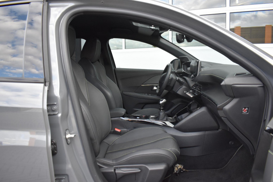 Peugeot 208 1.2 PureTech 100PK GT | LED | Navi | Camera | Incl. garantie