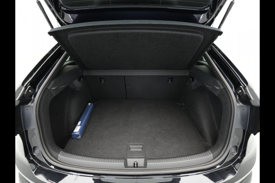 Volkswagen Taigo 1.0 TSI 110pk R-Line Panoramadak Navigatie via App Clima Pdc Lm Velgen 250