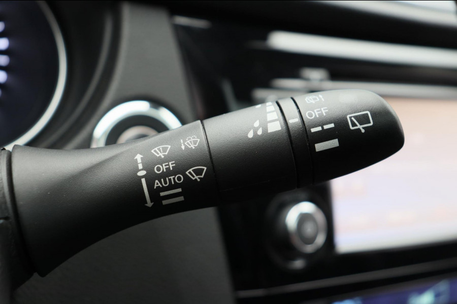 Nissan QASHQAI 1.2 N-Connecta Pano/dak Rondomzicht/Camera Navigatie Trekhaak