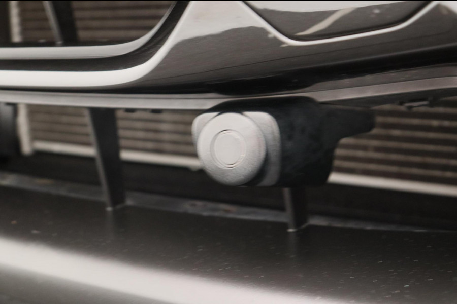 Nissan QASHQAI 1.2 N-Connecta Pano/dak Rondomzicht/Camera Navigatie Trekhaak