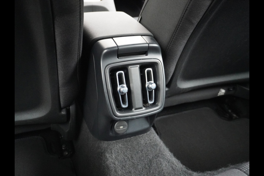 Polestar 2 Long Range 78 kWh Sleutelloos(Telefoon-sleutel) Adaptive-Cruise Carplay Android 360-Camera 19"LM Led-Pixel-Lamp WiFi PDC-a+v Par Phone-Connect.Stoel-Verwarmd 1500kg-trekvermogen OnePedal drive Licht+Zichtpakket 55.000 nieuw!! EBD RemAssist Virtual-Cockpit digiDash Uitparkeer waarschuwing Botswaarsc.syst. Autonoom-Rem Noodrem ESP TCS Hill-Assist Lane Assist Pre-Crash-Syst. Emergency-Call Keyless Ecc tot 150kw snell