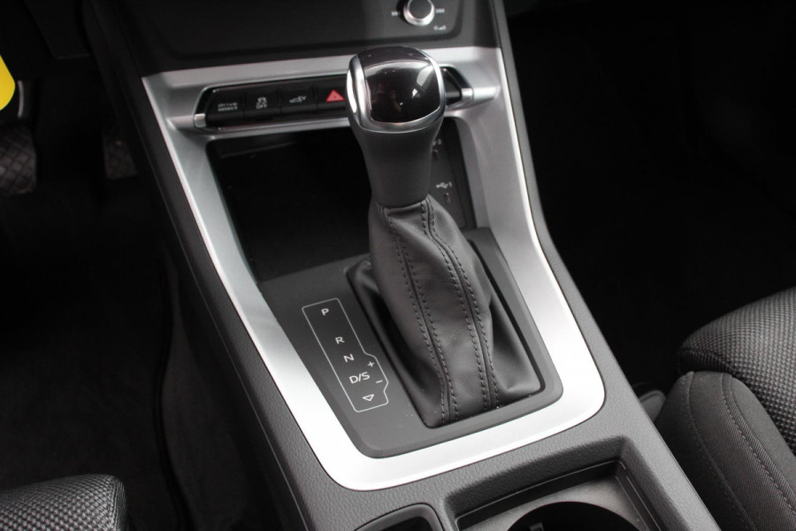 Audi Q3 Sportback 45 TFSI Attitude Plus PHEV 245 PK DEMO! climacontrol | Adaptive Cruise control | PDC V + A | Navigatie | Elektrische Kofferbak | LMV Velgen